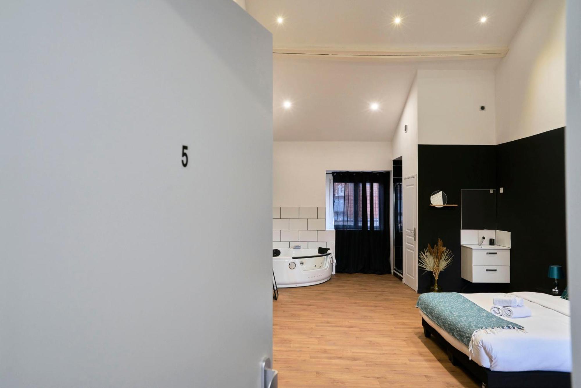 Ferienwohnung Ng Prestige - Lille L Roubaix Trichon - Balneo - Netflix - Wifi Exterior foto